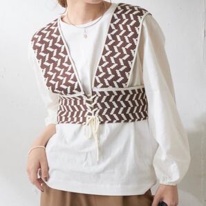 【新品タグ付】Discoat(ディスコート)幾何学柄ショートビスチェ★ブラウン