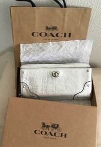 「中古品」コーチの財布 長財布 シルバー箱付き COACH