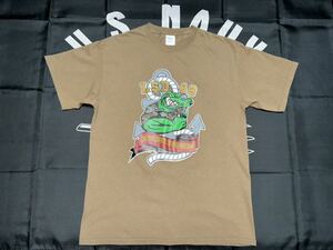 新品未使用　made in USA US NAVY LSD48 DELIVER LIBERTY, DEFEND FREEDOM PORT COMPANY製　コットンTシャツ Mサイズ　コヨーテブラウン