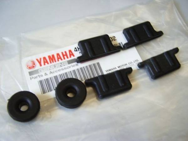 PayPay送料無料 YAMAHA XJ400D XJ400E XJ550 サイド カバー 取り付け ゴム グロメット Y2