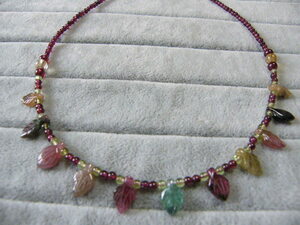 6006. natural stone tourmaline color stone necklace stock disposal unused 