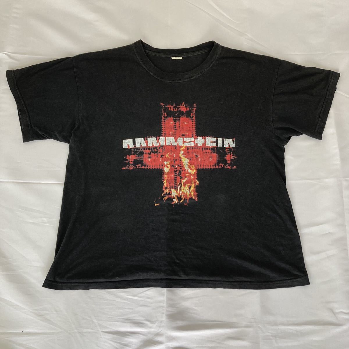 のある RAMMSTEIN バンドTシャツの通販 by adzuki's shop｜ラクマ ラムシュタイン ヴェトモン元ネタ カテゴリ