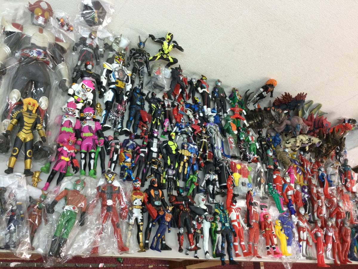 仮面ライダー スーパー戦隊 ウルトラマン フィギュア ソフビ 人形 大