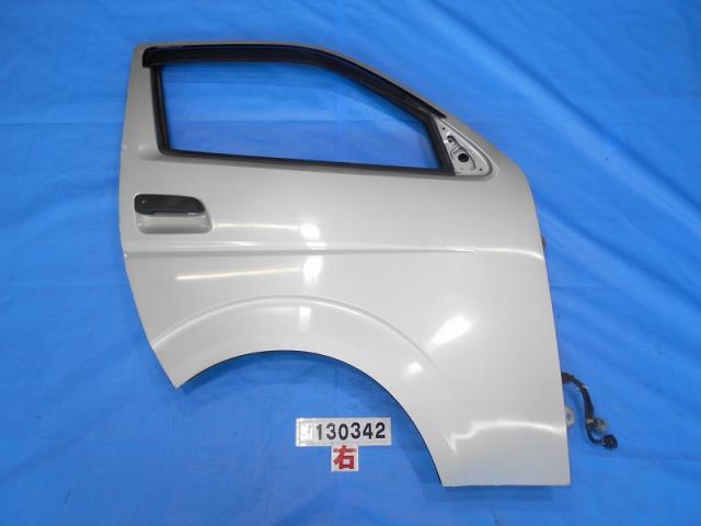 2023年最新】ヤフオク! -200系ハイエース 右フロントドアの中古品