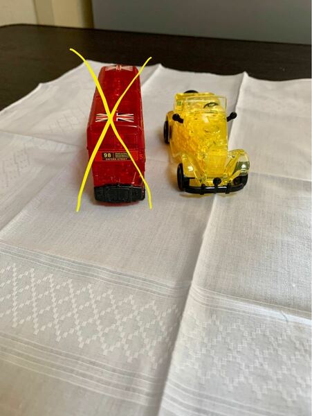 黄色車のクリスタルパズル