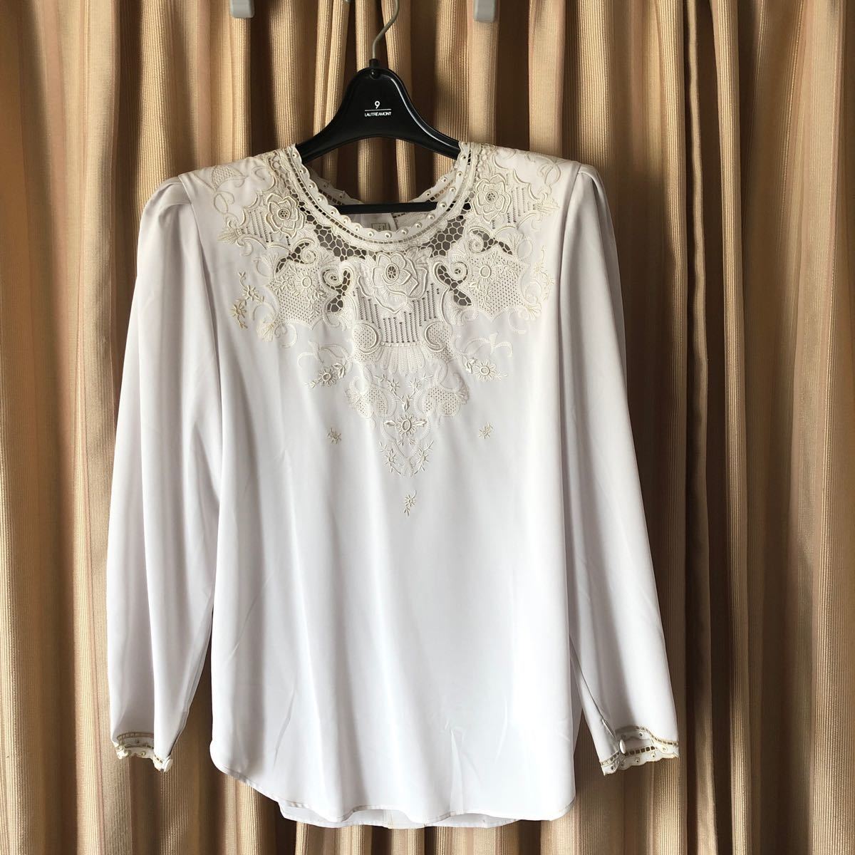 2極タイプ TOWAVASE champ de fleurs刺繍スモックブラウス WHITE | www