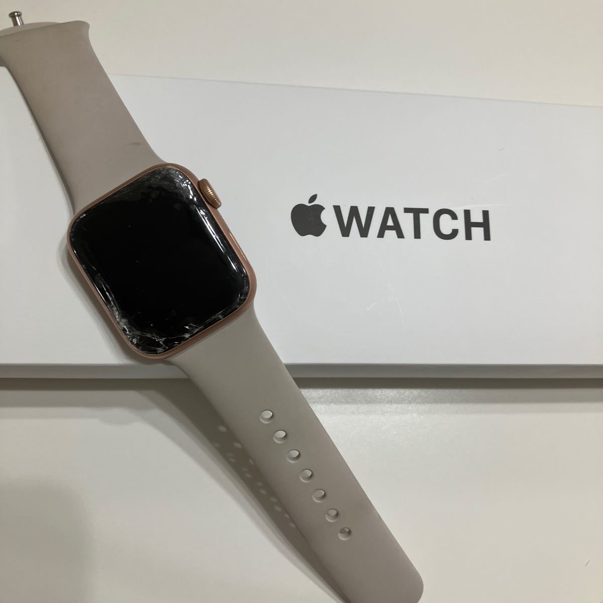 売り日本 Watch Apple W708 SE GPSモデル アルミ 40mm その他 海外にも配送可能 Watch Apple W708 SE GPSモデル アルミ 40mm その他