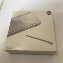 任天堂 DS Lite ニンテンドーDS 新品保管　日本国内専用ホワイト_画像1