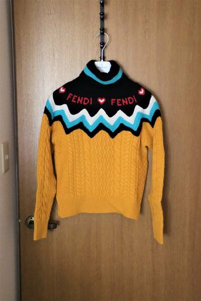 【FENDI】希少モデル ニット＆セーター サイズ42 国内正規品 カシミア＆ウール レディース フェンディ