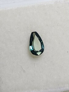 大粒　天然アレキサンドライト0.553ct