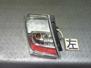 ホンダ(Honda)フリード GB3 純正左テールランプ LED 品番33551-SYY-J51
