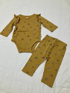 USED★babyGAP【虹プリントロンパース/パンツ2点セット】60サイズ(3-6month)