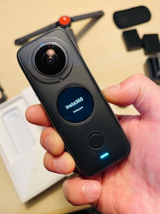 買収 Instaインスタ360onex2バッテリー3個充電器自撮り棒レンズ