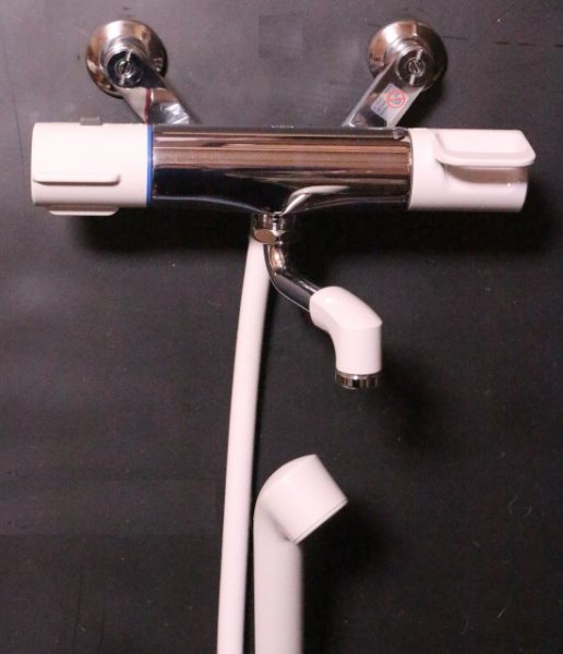 新品未使用 LIXIL 浴室サーモスタット付シャワーバス水栓BF-WW147TX-PU1＋シャワーセット 