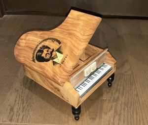  new goods REUGE piano type wooden music box .. Switzerland musical Movement 