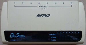 【中古】BUFFALO　バッファロー　スイッチングハブ　LSW10/100-8PW　動作確認済み　2022100205