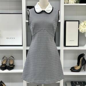 5099 MiuMiu check no sleeve One-piece black white 