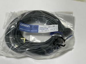 オムロン　OMRON 省配線コネクタ　E3X-CN11 5M 新品未使用品　センサ