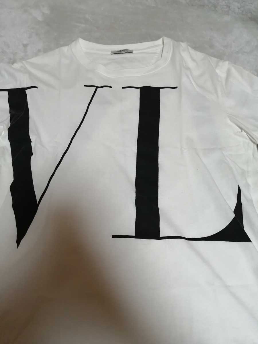 Valentino Tシャツの値段と価格推移は?|404件の売買情報を集計した ...