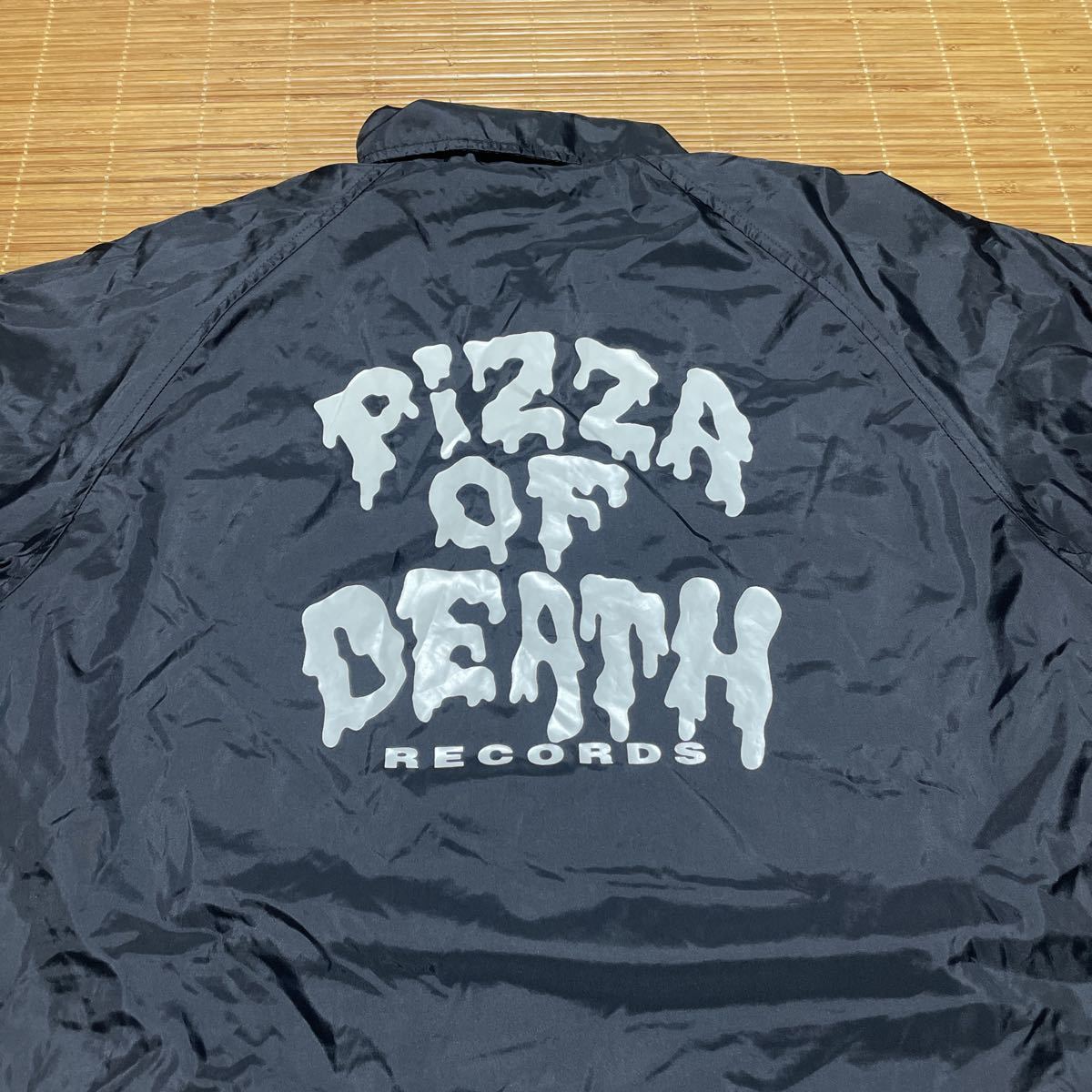 ヤフオク! -「pizza of death コーチジャケット」の落札相場・落札価格