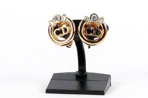 [ super-beauty goods ]Christian Dior Christian Dior Logo rhinestone earrings lady's brand accessory [KC79]