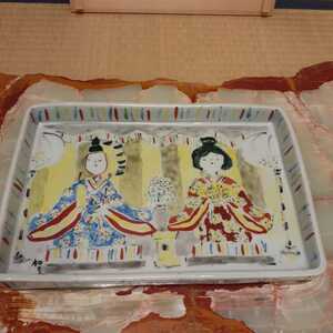 Art hand Auction Muñecas Hina de Kazu Kobayashi, plato decorativo, plato ilustrado, con caja, aprox. 31 x 21 x 3, 8 cm., Cerámica Japonesa, Cerámica en general, otros