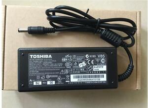 新品　 東芝 TOSHIBA dynabook T451/35DB PT45135DSFB 電源 ACアダプター 19V 3.42A 充電器　ac電源コード付き