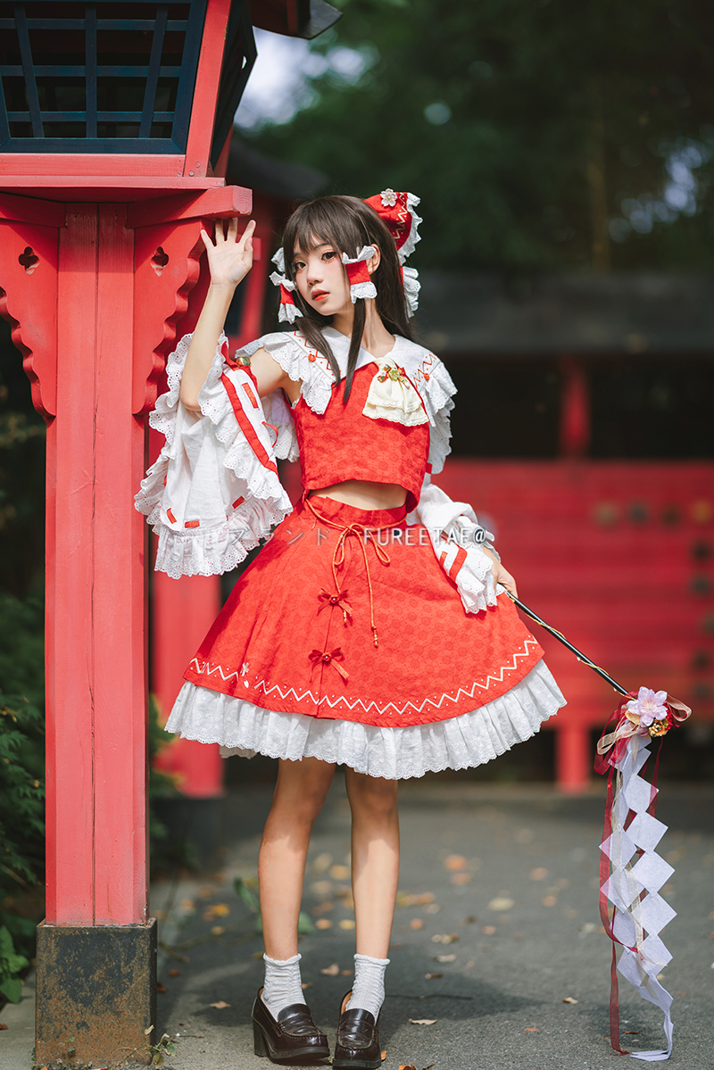 ヤフオク! -コスプレ 衣装 東方project 博麗霊夢の中古品・新品・未 ...
