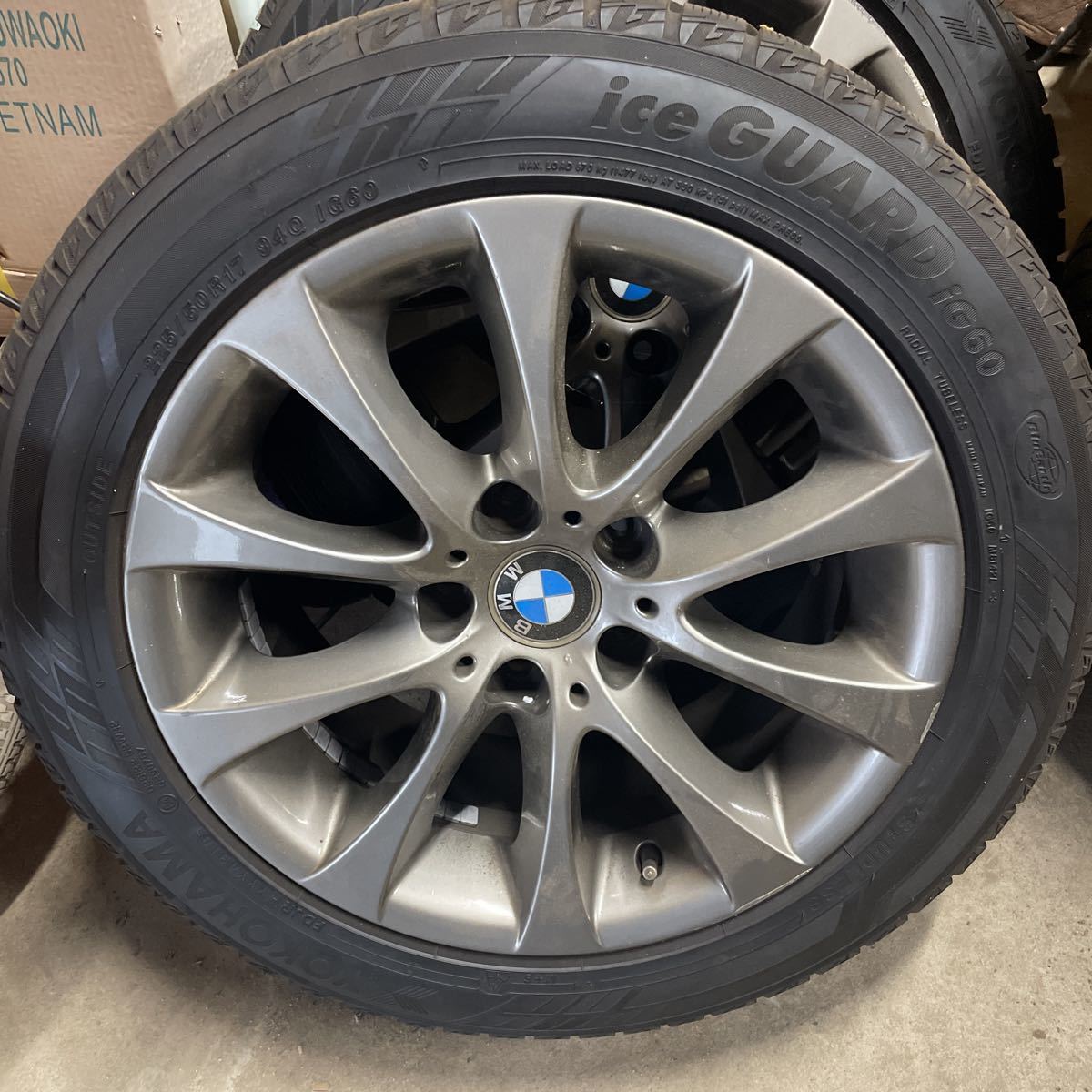 出産祝いなども豊富 BMW E90 純正ホイール 17インチの中古スタッドレス