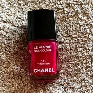 CHANEL ネイル#541 箱なし　残量3枚目のお写真で確認お願いします。自宅保管の為神経質な方はご遠慮下さい。