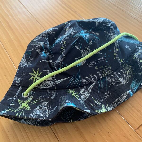 新品 キッズハット 恐竜柄 48センチ