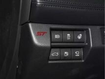 ST ミニ ステッカー 4枚　レッド　トヨタ スバル ホンダ フォード フォーカス_画像2