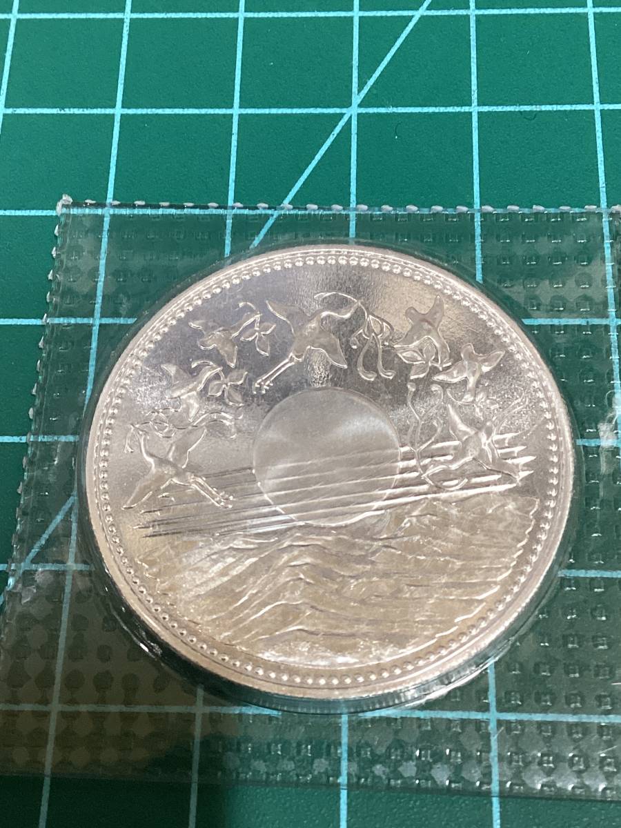 ヤフオク! -「昭和天皇御在位60年記念 1万円銀貨」の落札相場・落札価格
