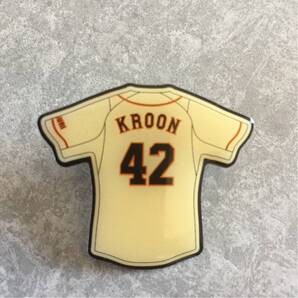 読売ジャイアンツ KROONクルーン ユニホームピンバッジ