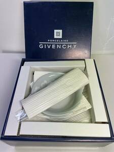 C038 未使用　GIVENCHY/ジバンシー　サラダパーティーセット　大皿/1枚　深皿/1枚　取り皿/5枚　サービングスプーン＆フォーク付　箱入