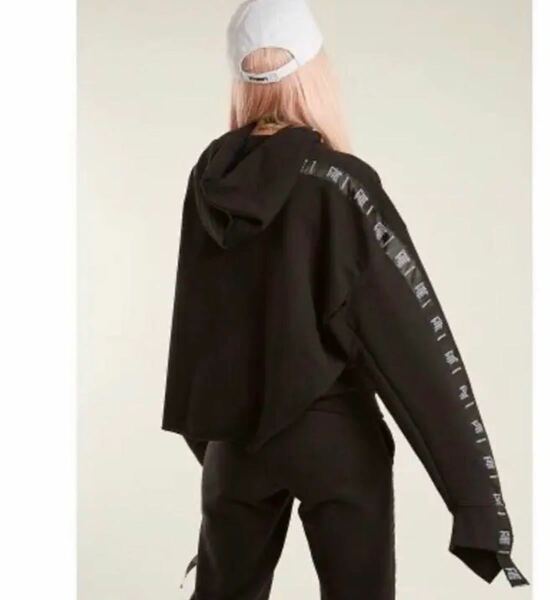 新品未使用VETEMENTS 18SSヴェトモン テーピングパーカー