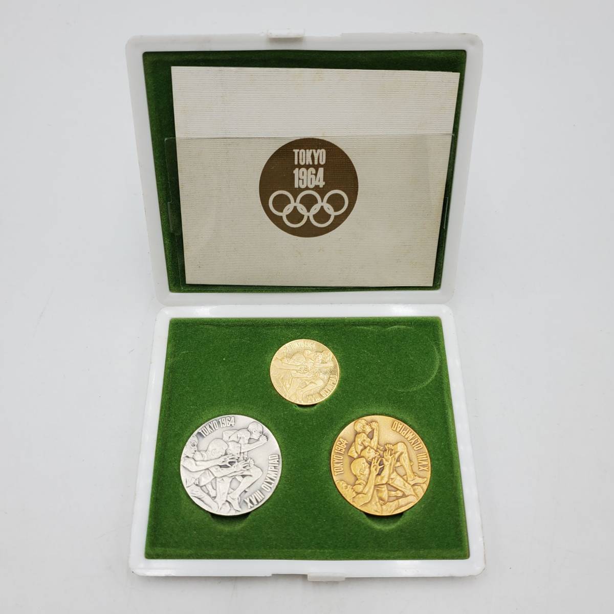 1964 東京オリンピック記念メダルの値段と価格推移は？｜200件の売買 