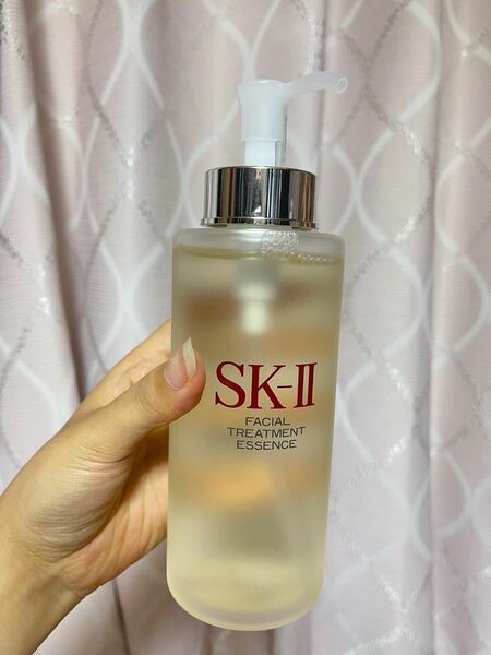 sk2 化粧水330ml 誕生日時もらいましたのプレゼント一回しか使ってないです。