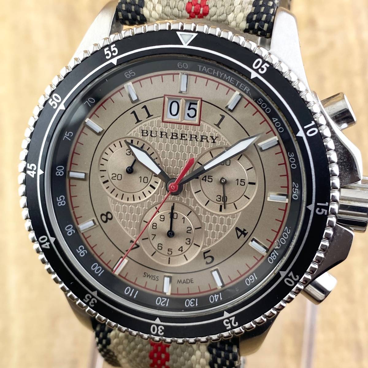 超人気の BURBERRY バーバリー BU7600 クロノグラフ 時計 腕時計(アナログ)