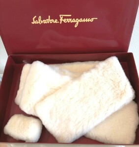 ★フェラガモ ミンクマフラー イタリア製 新品同様 未使用品 専用箱あり Salvatore Ferragamo リアルミンク