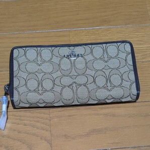 新品未使用 COACH ラウンドファスナー 長財布