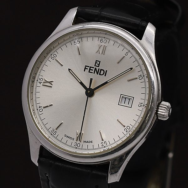 新商品通販 クラシコ 《美品》FENDI 腕時計 スイス ロゴ レクタンギュラー シルバー 腕時計(アナログ)