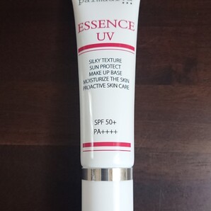 パルマディーバ UV エッセンスジェル