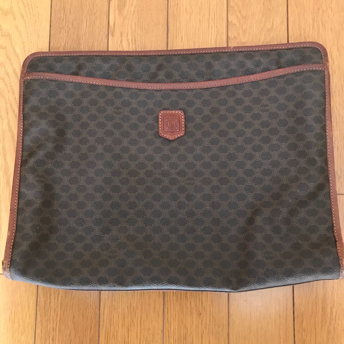 美品 希少 CELINE セリーヌ ストラップ クラッチ - ruizvillandiego.com