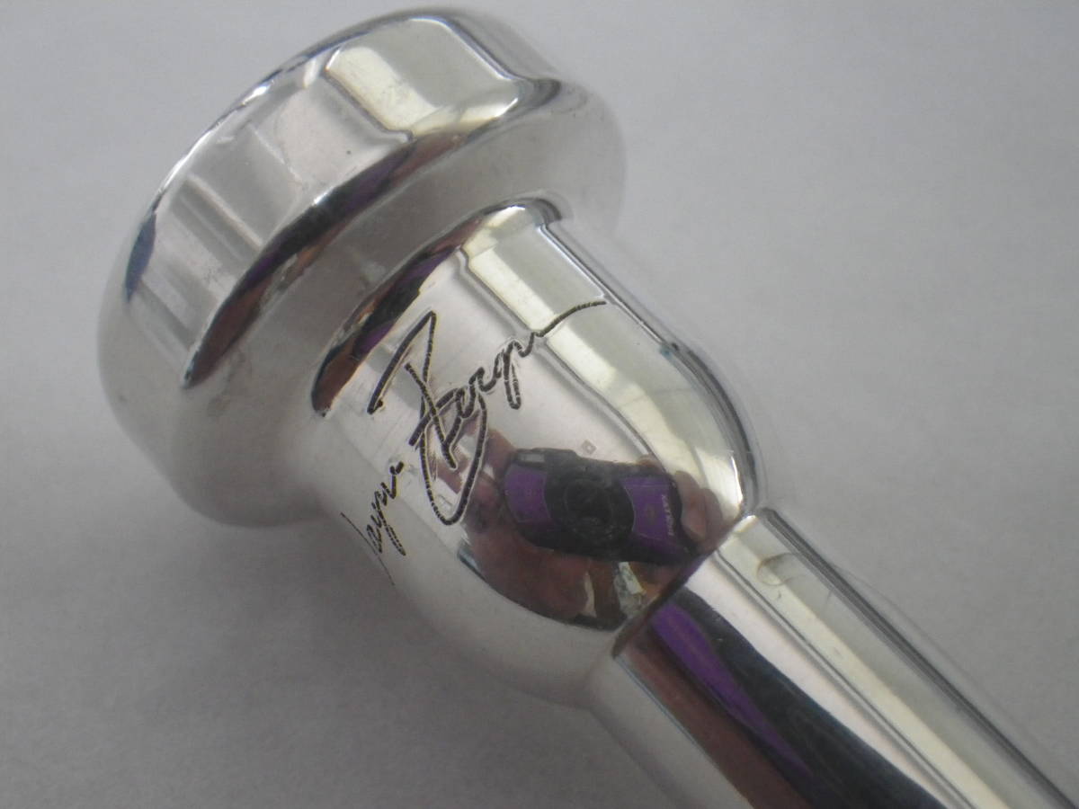 ヤフオク! -「gr」(トランペット) (管楽器)の落札相場・落札価格 ヤフオク! -「gr」(トランペット) (管楽器)の落札相場・落札価格