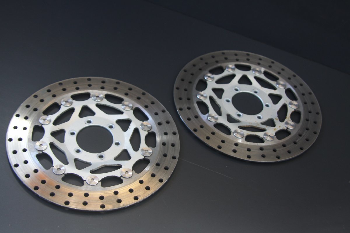 Rear Brake Rotor DUCATI Ducati Discs Brembo 400 2003-2004 Bremboの交換後 リアブレーキディスク Monster Replacement MONSTER