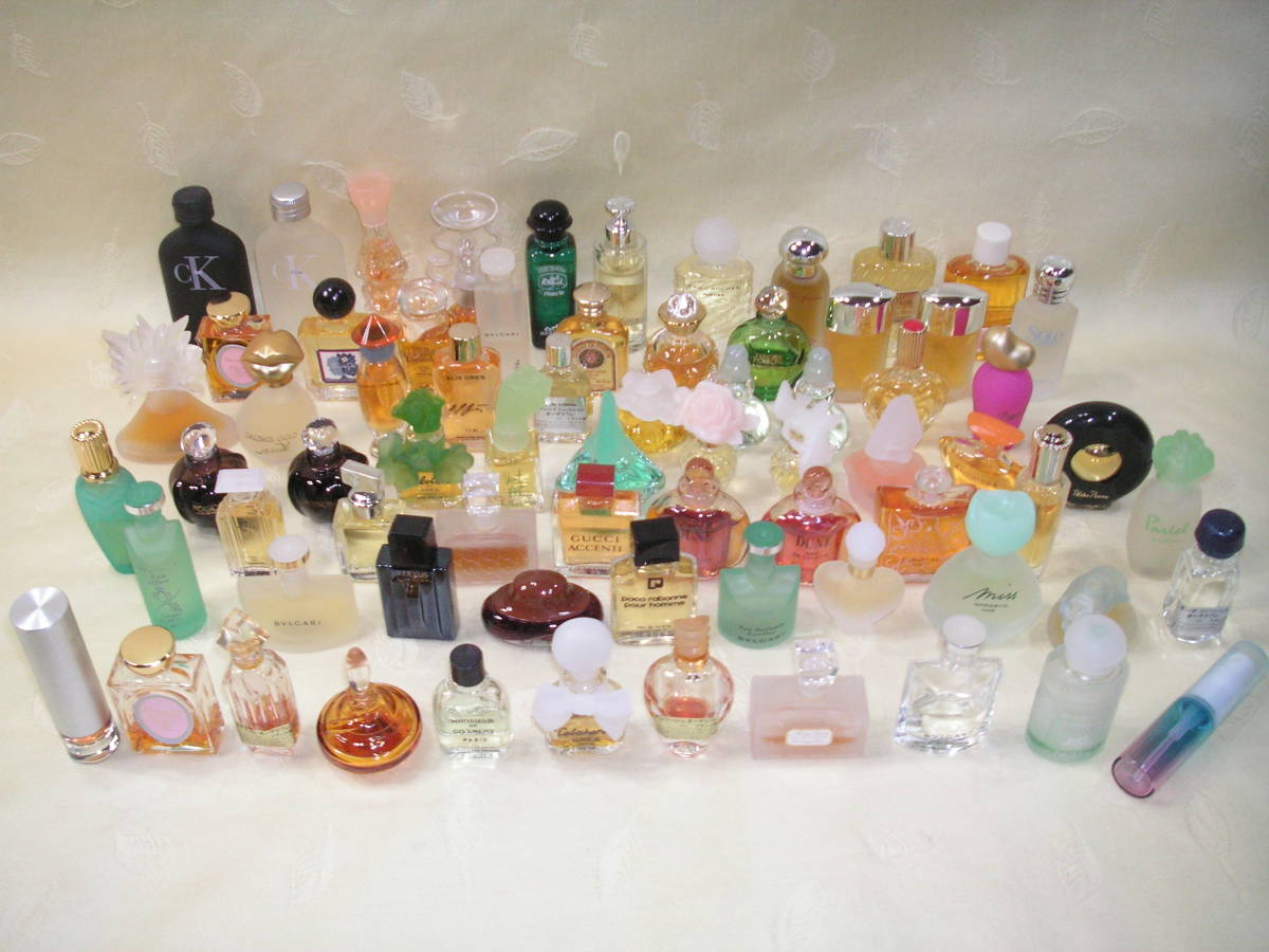 ヤフオク! -「ミニ 香水 セット」の落札相場・落札価格