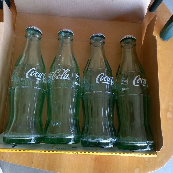 Coca-Cola 空瓶蓋付き　190ml 4本セット