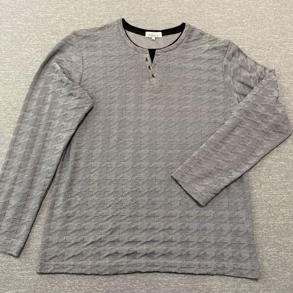 長袖Tシャツ