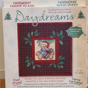 Dimensions Daydreams クリスマスベア クロスステッチキット